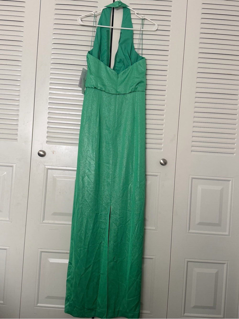Liv Foster Foiled Satin V-Neck Halter Gown Summer Green Size 6 - Picture 6 of 13